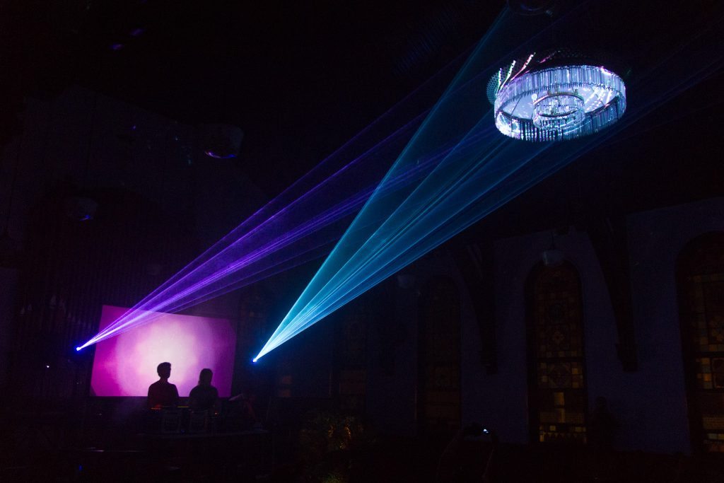 neu-kirche-light-show-1